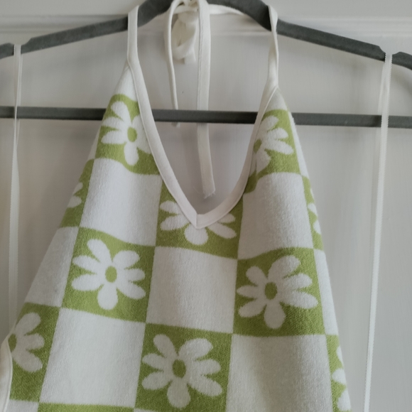 SOLD 💋 4/$14 Debut Checkerboard Daisy Halter Dress - Picture 2 of 5